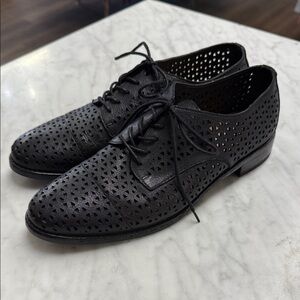 Patricia Nash Bettina Perforated Lace Up Loafer Size US9